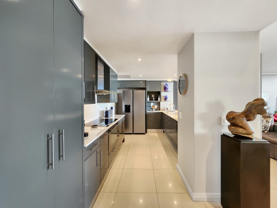 3 Bedroom Property for Sale in Mouille Point Western Cape